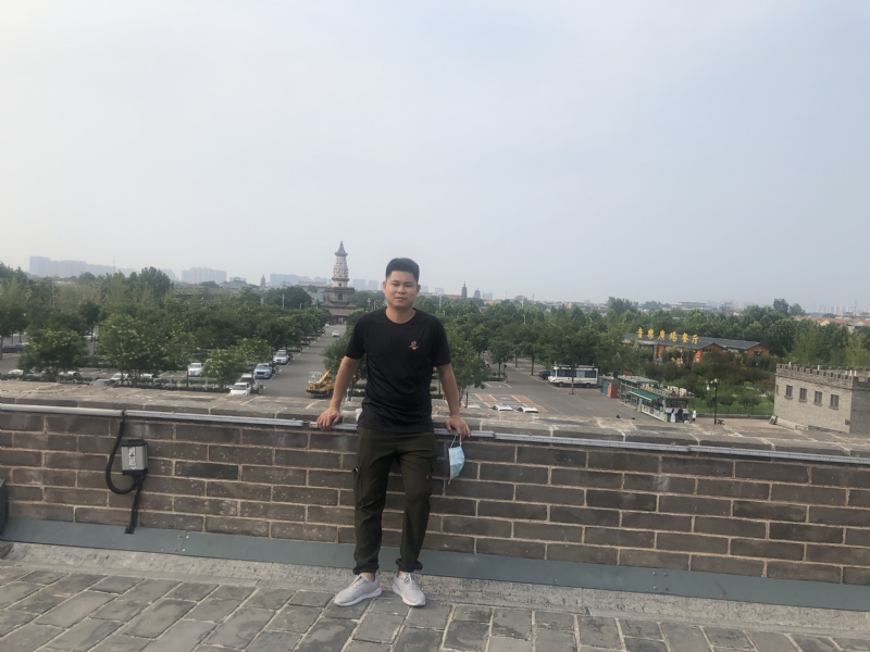 123.向左向右的第一张照片--漳州上门女婿服务网