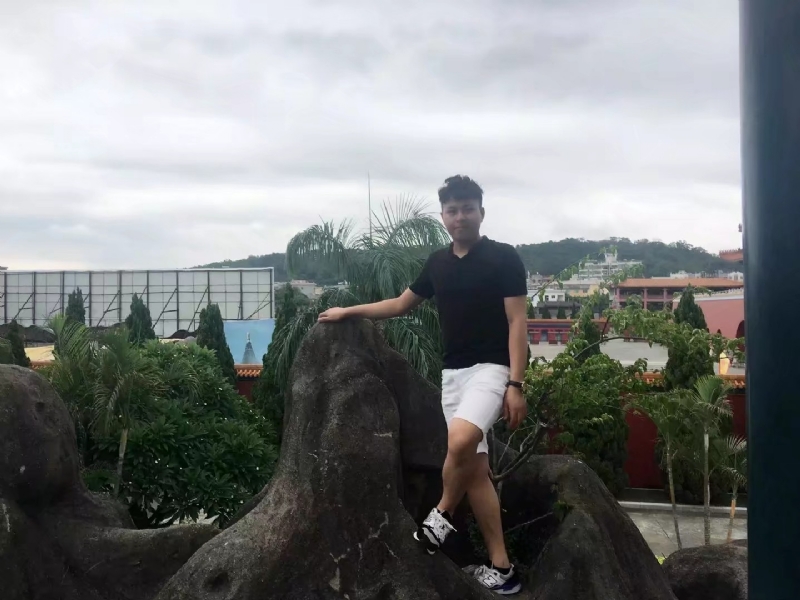 伟仔的第一张照片--漳州上门女婿服务网